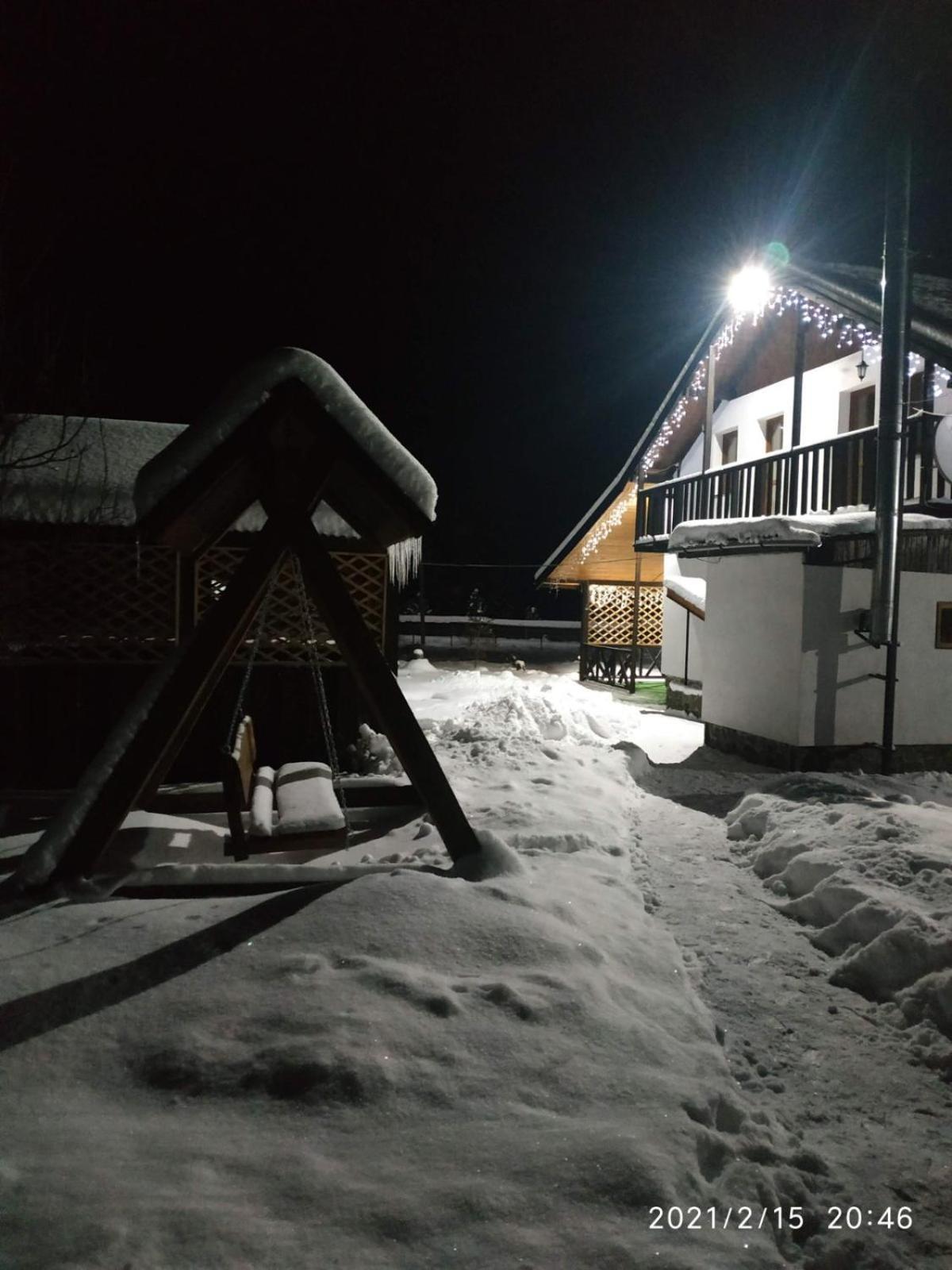 Gasthaus U Anastasii I Sofii Bilya Richki Mykulytschyn Zimmer foto